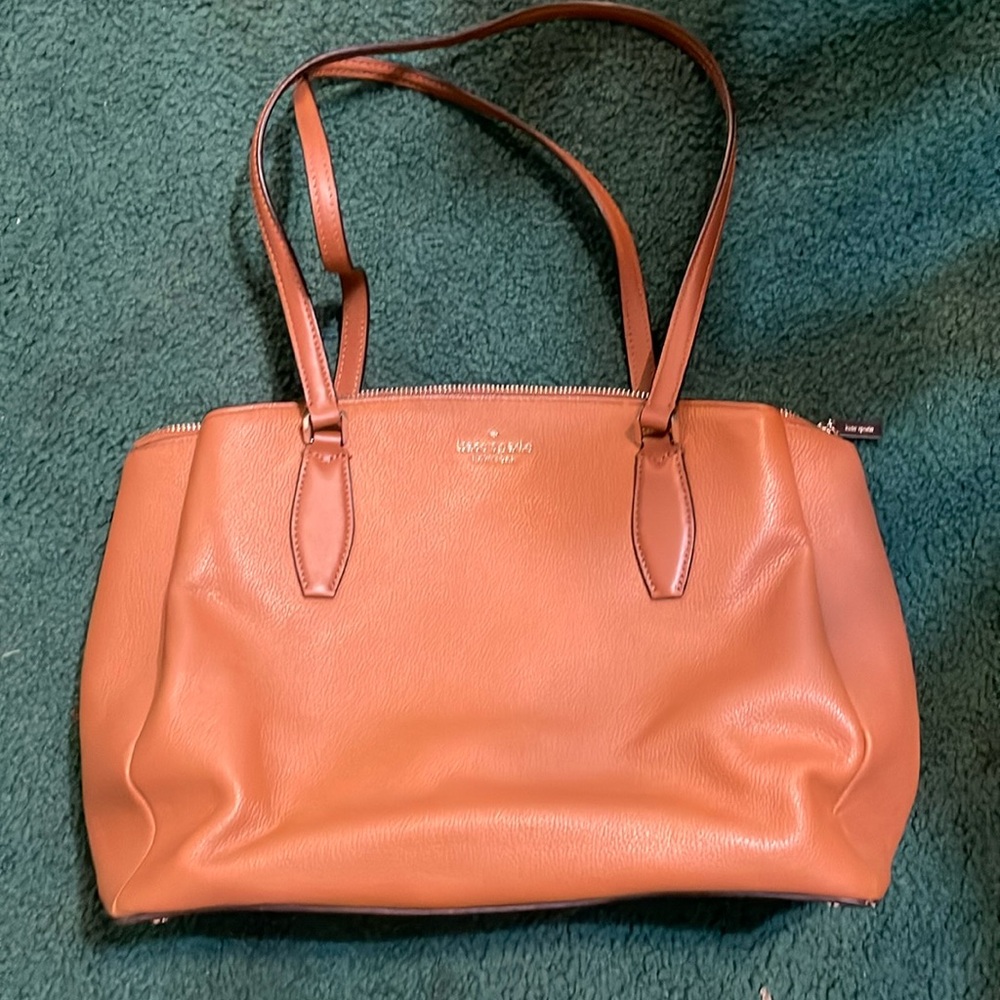 Kate spade bag -medium size in brown/caramel color (used pretty good condition)